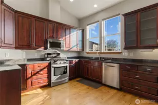 972 Highline Dr, East Wenatchee, WA 98802 - Photo 9