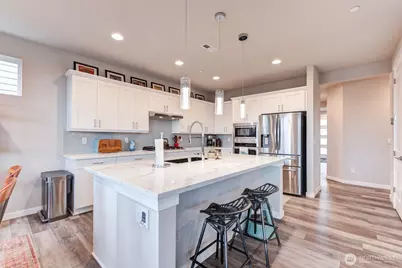 2453 168th Place NE, Marysville, WA 98271 - Photo 9