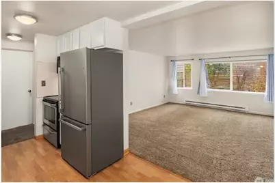 919 2nd Avenue W #204, Seattle, WA 98119 - Photo 9