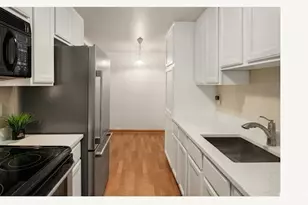 919 2nd Ave W, Seattle, WA 98119 - Photo 11