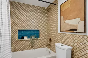 530 Melrose Ave E, Seattle, WA 98102 - Photo 11