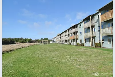 643 Ocean Shores Boulevard NW #303, Ocean Shores, WA 98569 - Photo 27