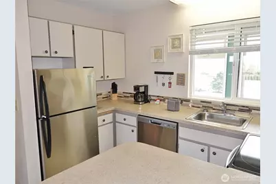 643 Ocean Shores Boulevard NW #303, Ocean Shores, WA 98569 - Photo 19