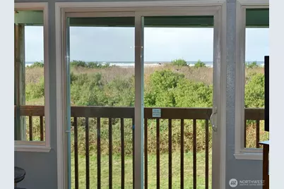 643 Ocean Shores Boulevard NW #303, Ocean Shores, WA 98569 - Photo 9