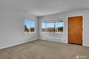 4130 36th Ave SW, Seattle, WA 98126 - Photo 9