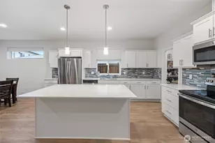 2113 Lancaster Dr, Ferndale, WA 98248 - Photo 9