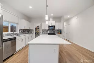 2113 Lancaster Dr, Ferndale, WA 98248 - Photo 9