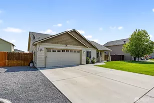 314 J St SE, Ephrata, WA 98823 - Photo 3