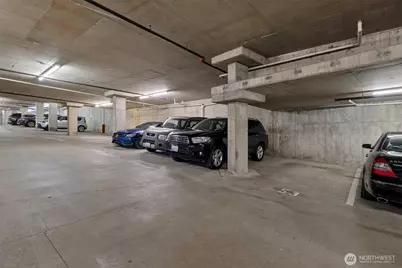 900 Aurora Avenue N #204, Seattle, WA 98109 - Photo 29