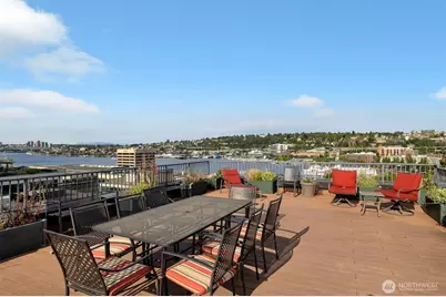 900 Aurora Avenue N #204, Seattle, WA 98109 - Photo 17