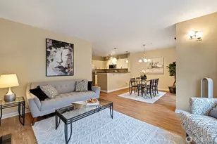 900 Aurora Ave N, Seattle, WA 98109 - Photo 7