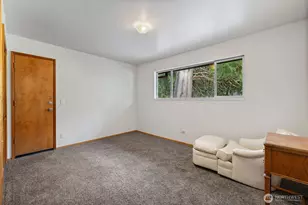 16051 SE 16th St, Bellevue, WA 98008 - Photo 27