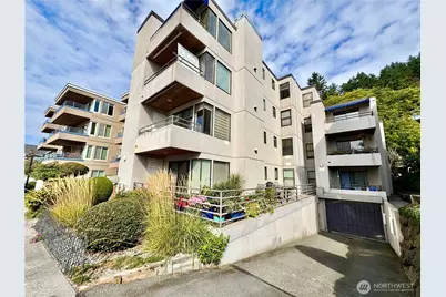 4222 Beach Drive SW #401, Seattle, WA 98116 - Photo 5