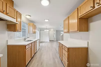 2805 9th Street SE, Puyallup, WA 98374 - Photo 5