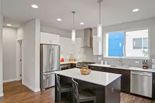 8545 22nd Pl NE, Seattle, WA 98115 - Photo 11