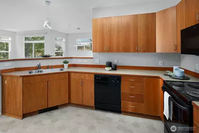 22751 SE 12th Lane, Sammamish, WA 98075 - Photo 11