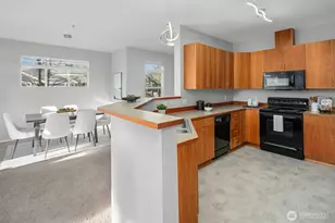 22751 SE 12th Ln, Sammamish, WA 98075 - Photo 9