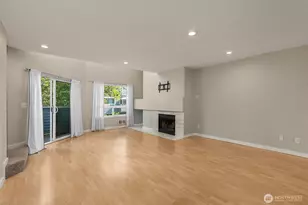 21937 7th Ave S, Des Moines, WA 98198 - Photo 3