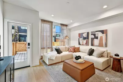 1301 C 31st Avenue S, Seattle, WA 98144 - Photo 3