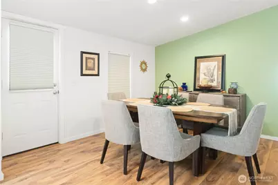 620 NE Saturn Lane, Bremerton, WA 98311 - Photo 11