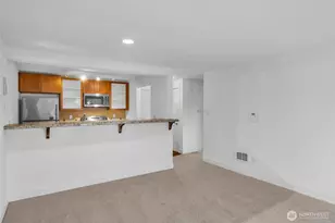 300 N 130th St, Seattle, WA 98133 - Photo 9