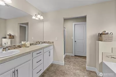 18412 18th Avenue E, Spanaway, WA 98387 - Photo 23