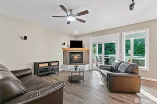 8303 NE 164th St, Vancouver, WA 98662 - Photo 3