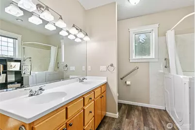 8303 NE 164th Street, Vancouver, WA 98662 - Photo 17