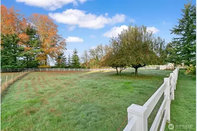8303 NE 164th Street, Vancouver, WA 98662 - Photo 37