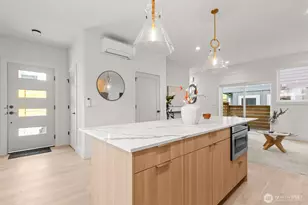 7350 22nd Ave NW, Seattle, WA 98117 - Photo 9