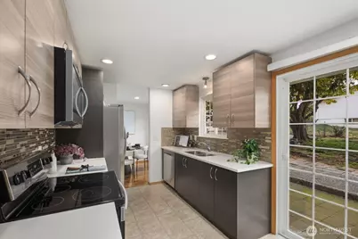 803 SW Dash Point Road, Federal Way, WA 98023 - Photo 15