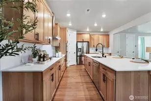 32427 Myrtle Ave SE, Black Diamond, WA 98010 - Photo 3