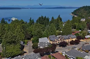 9113 45th Ave SW, Seattle, WA 98136 - Photo 1