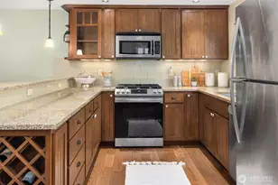 9113 45th Ave SW, Seattle, WA 98136 - Photo 3