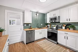 2410 Pine St, Everett, WA 98201 - Photo 7