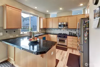 19137 NE 65th Way, Redmond, WA 98052 - Photo 9