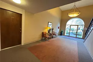 11004 NE 68th St, Kirkland, WA 98033 - Photo 5