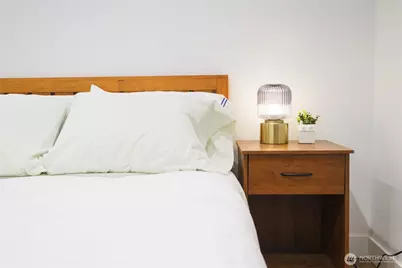 8524 23rd Avenue NE, Seattle, WA 98115 - Photo 5