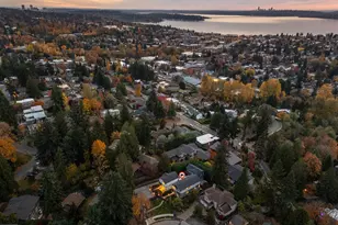 11217 NE 95th St, Kirkland, WA 98033 - Photo 31