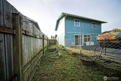 513 E 78th Street, Tacoma, WA 98404 - Photo 9