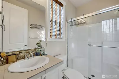 9327 Satterlee Avenue SE, Snoqualmie, WA 98065 - Photo 17