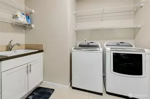 9327 Satterlee Ave SE, Snoqualmie, WA 98065 - Photo 31