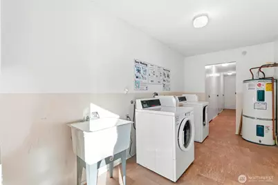 2001 Westlake Avenue N #32, Seattle, WA 98109 - Photo 27