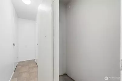 2001 Westlake Avenue N #32, Seattle, WA 98109 - Photo 29