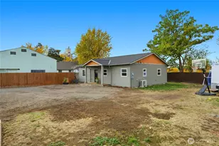 905 Cowl, Milton-Freewater, OR 97862 - Photo 3