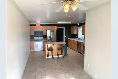 1020 S Fruitland, Puyallup, WA 98371 - Photo 7