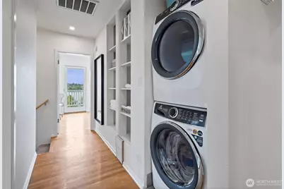 5822 E Green Lake Way N, Seattle, WA 98103 - Photo 25