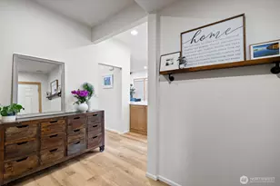 5822 East Green Lake Way N, Seattle, WA 98103 - Photo 9