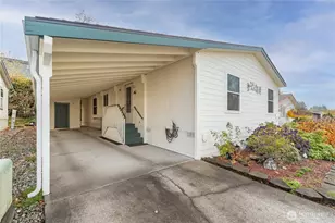 621 NE Saturn Ln, Bremerton, WA 98311 - Photo 25