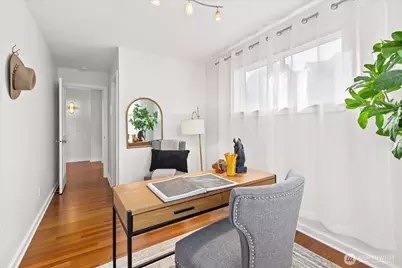 8383 31st Avenue NW, Seattle, WA 98117 - Photo 11